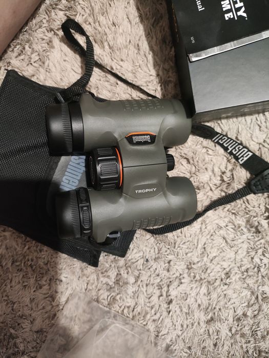 Бинокль Bushnell Trophy Xtreme 8*32
