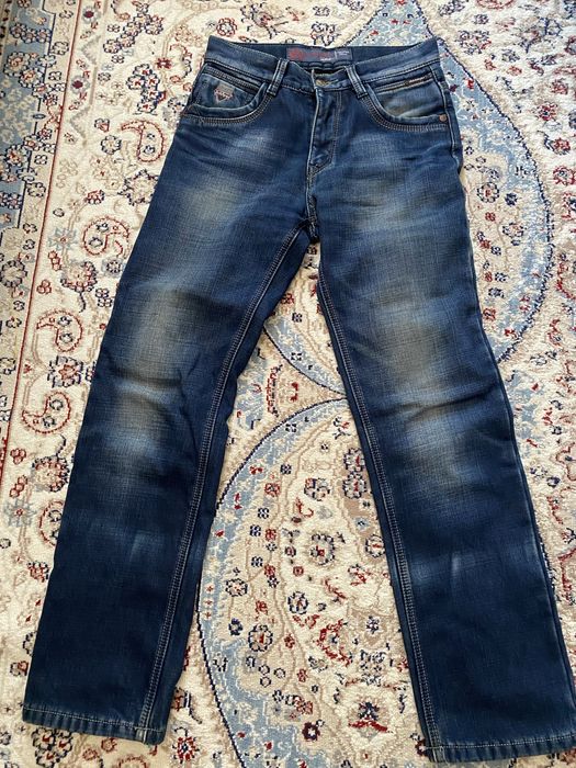 Одежда,джинсы кофты состояние хорошее