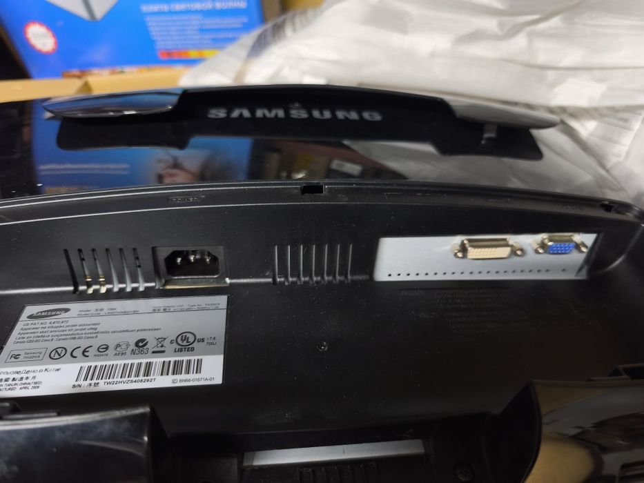 Монитор Samsung T220