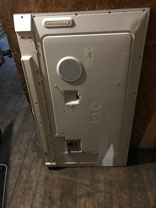 Телевизор Lg в рабочем состоянии