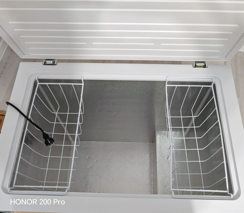 Продаётся морозилка