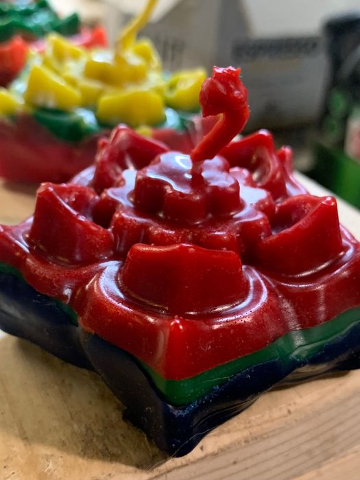 Свещи от пчелен восък