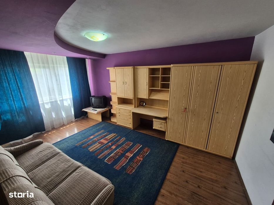 Apartament 4 camere, situat in Targu Jiu, Strada G.ral Christian Tell