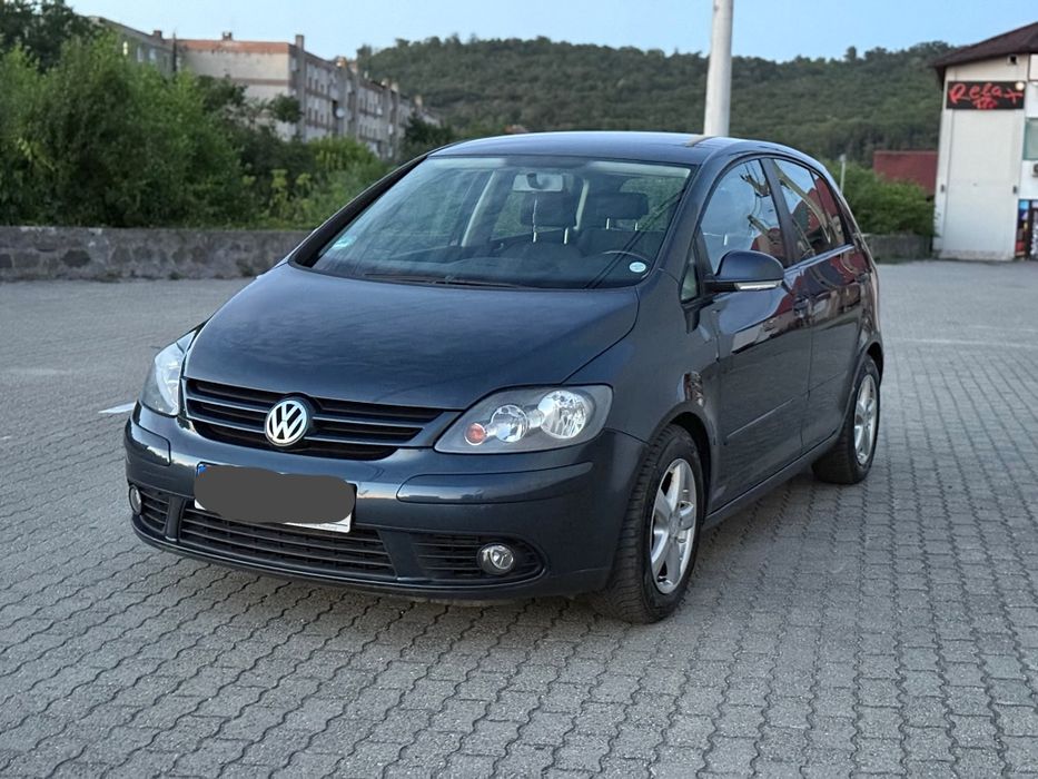 Volkswagen Golf Plus Tour - An 2008 - 1.6 Benzina 102Cp