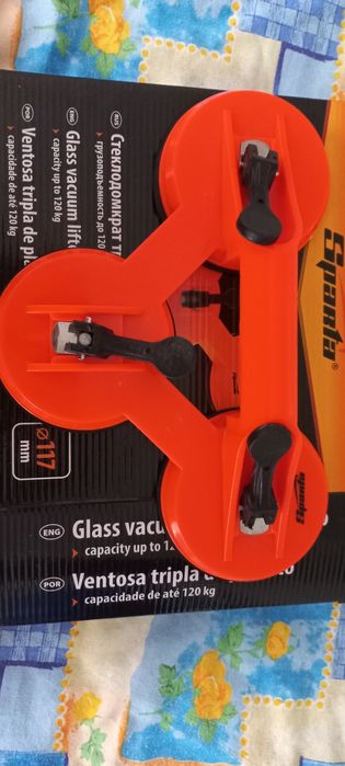 Продам стеклодомкрат тройной