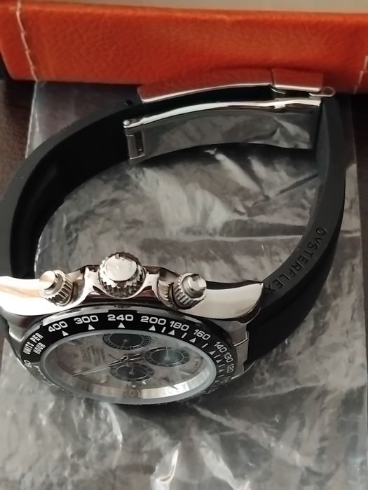 Часовници мъжкии дамски