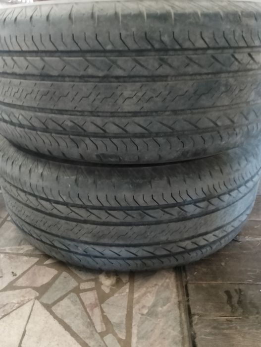 Продам резину 285/65r17