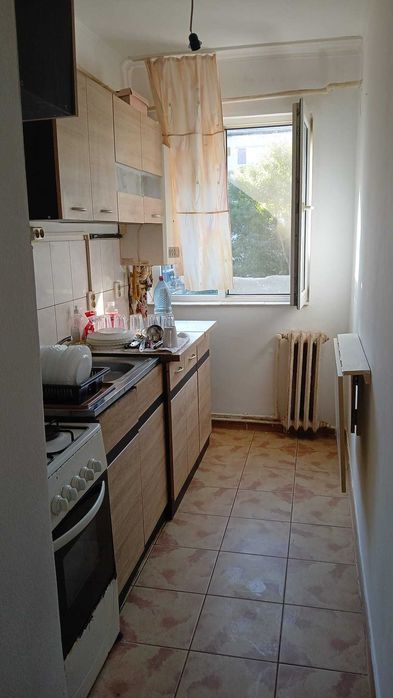Inchiriez apartament 2 camere, persoana fizica