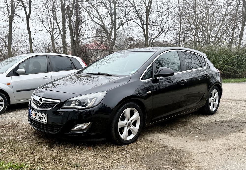 Opel Astra J - 2010 - DEFECT