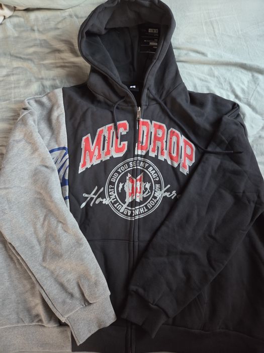 BTS Mic drop суитчър от Pop up store House of BTS