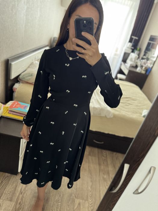 Продам платье женское