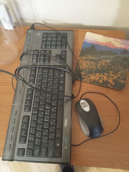 Две клавиатури на обща цена-работещи (обик. & силиконова) +  web камер