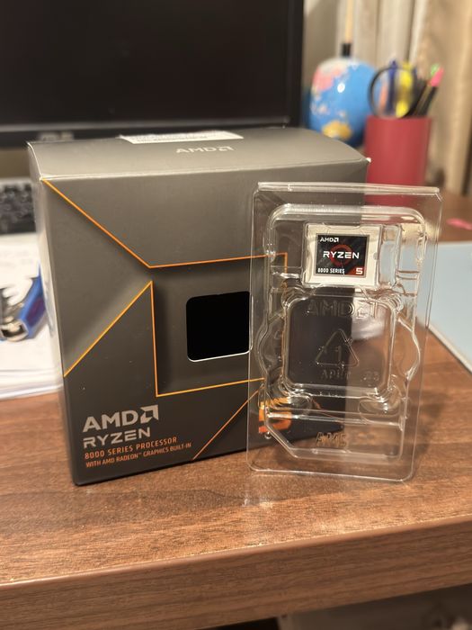 Vand procesor AMD Ryzen 5 8500G NOU!