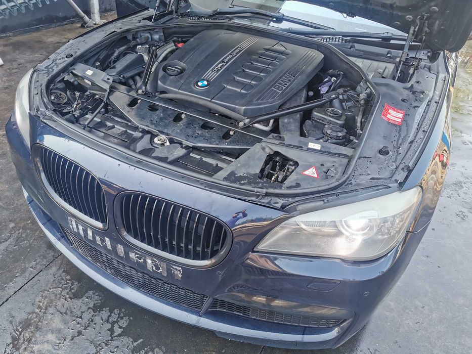 Dezmembrez bmw 730D n57d30b/bmw f01 m-pachet/bara fata/far/