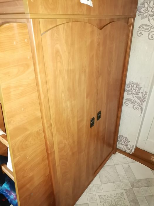 Кровать двухъярусная