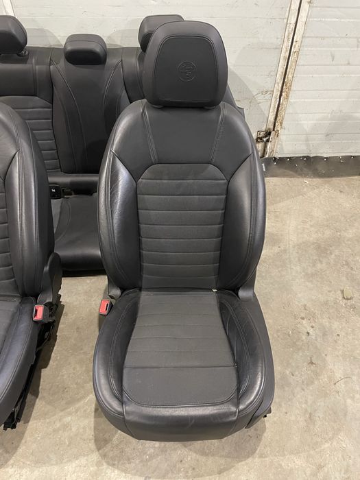 Кожен салон/седалки Алфа Ромео Джулия(kojen salon/sedalki Alfa Romeo Giulia)