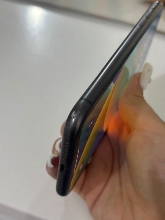 iPhone 11 б/у акб 72