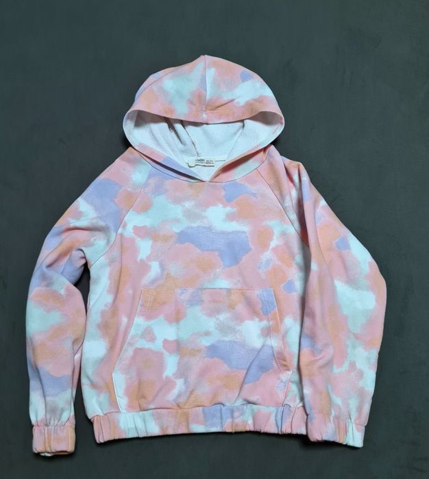 Кофты с капюшом и без