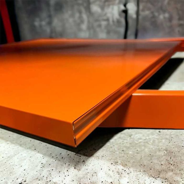 Универсални стелажи 300кг на ниво..