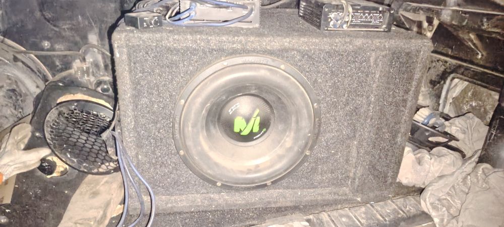 Срочно продам саб с моноблоком