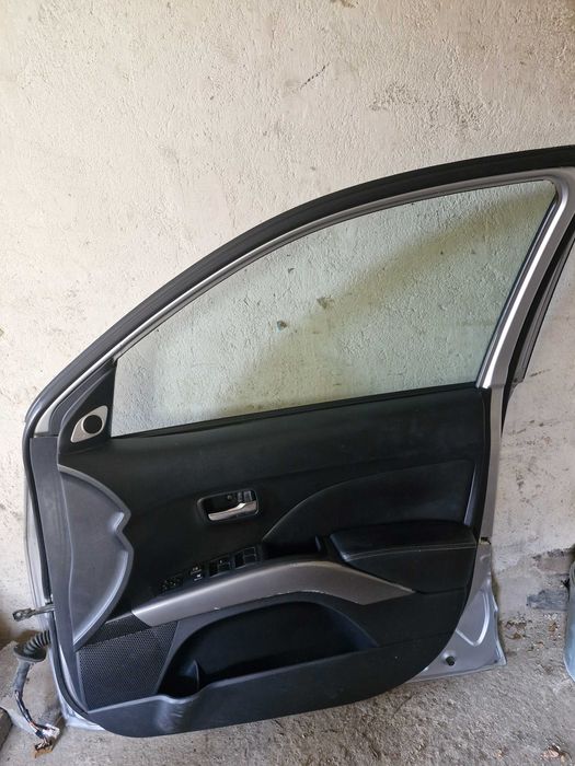 Части от врата за Митсубиши Аутлендър 2008