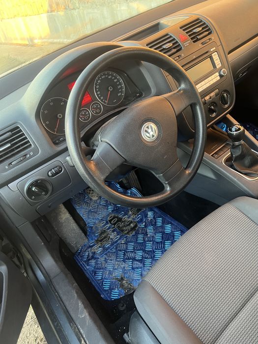 VW Golf 5 Variant BlueMotion 1.9 TDI – 105 CP – foarte economic