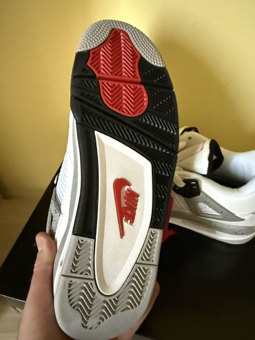 Jordan 4 White Cement marimea 38, 39, 41, 42, 43, 44, 45, 46