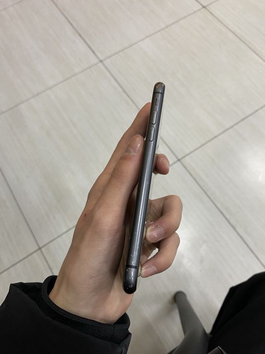 Продам Айфон 11 128gb 76%