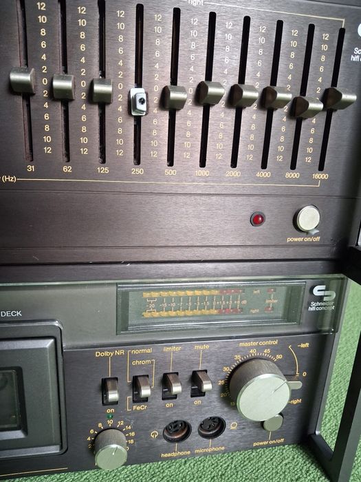 Egalizator grafic și casetofon deck Schneider Team 60 70
