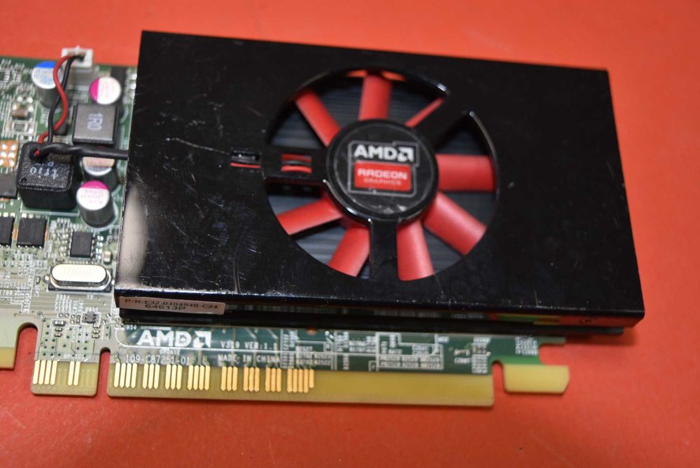 4GB Видео карта AMD Radeon R7 350X   DVI DisplayPort 128 bit DDR3