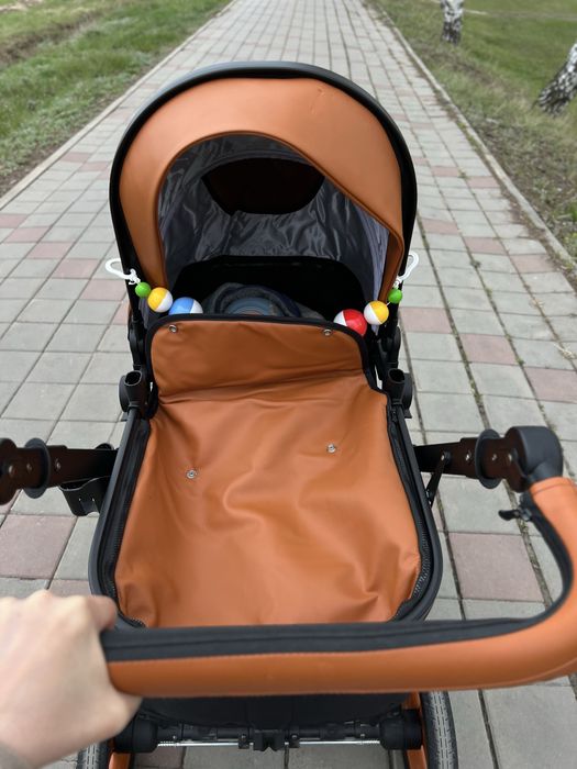 Коляска 2 в 1, экокожа