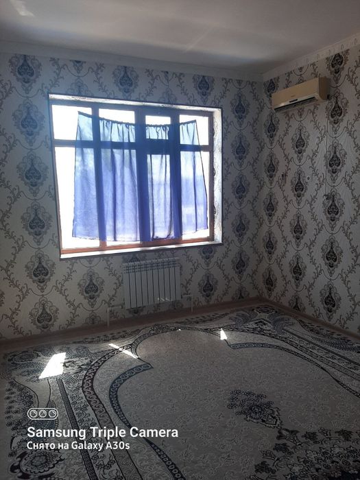 Qarshi shahar aeroport tarafda podvalga ega 2-xonali uy sotiladi.