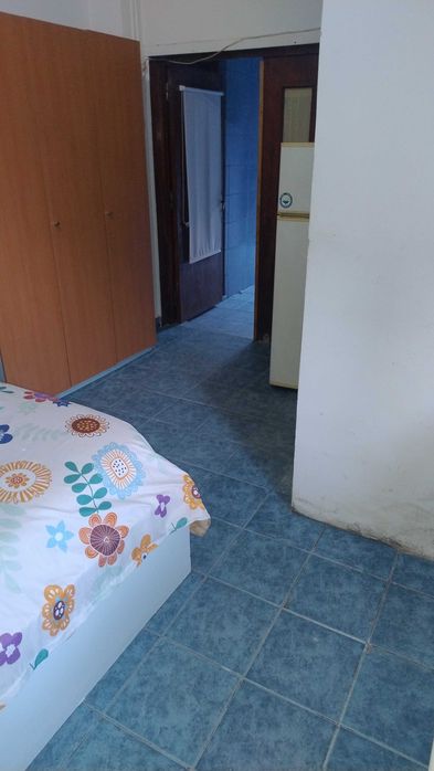 Giurgiului, Piata Progresul, Berceni,metrou Eroii Revolutiei,modest,parter,pentru 1-2 persoane