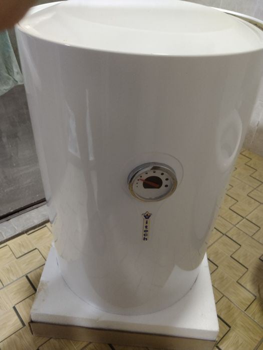 Ariston 80L Elektor Suv isitgich 80L Водонагреватель 80Л