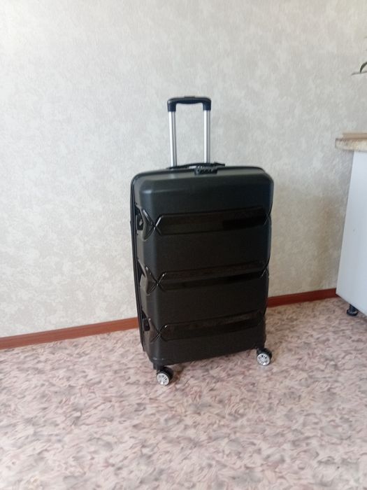 Чемодан размер L
