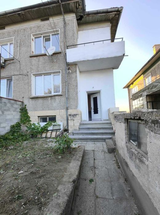 Продава се Къща в Разград, Житница - 192 кв.м за 671 €/кв.м - Снимка #8