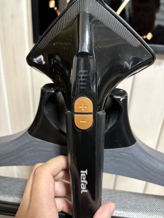 Отпариватель Tefal IT8480E0 черный