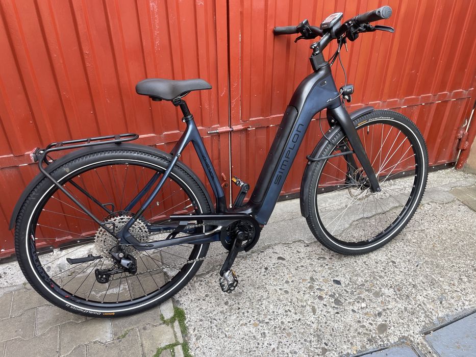Bicicleta electrica(ebike)Trekking city Carbon BoschCx4