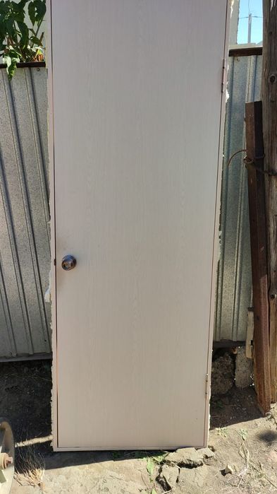 Двери. В наличии 5 штук