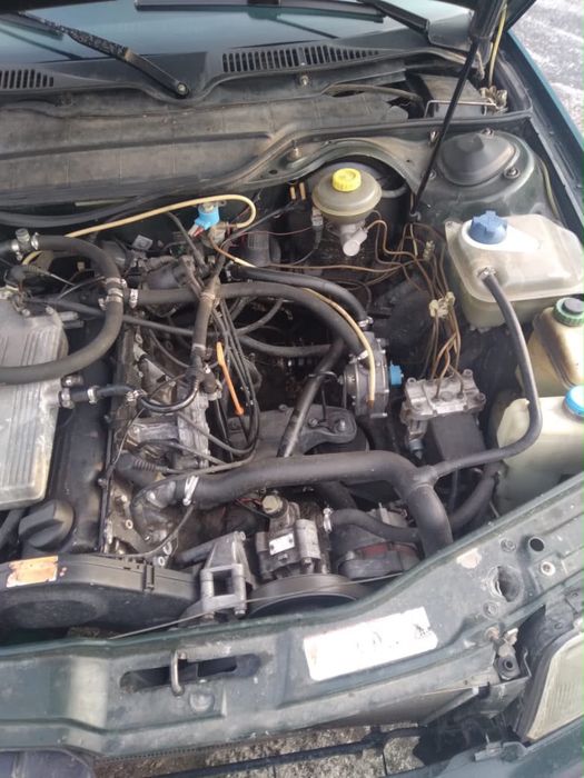 Продам машину Audi 100 С4