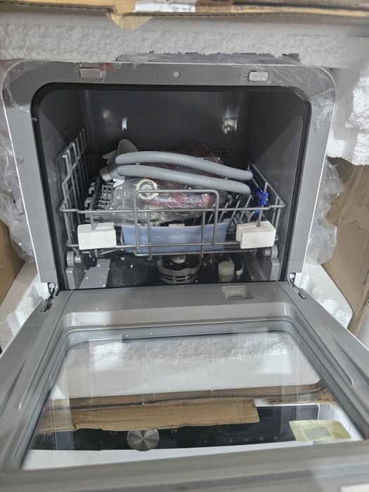 Мини/малка къмпинг съдомиялна тип кубче Bomann без свързване към ВиК