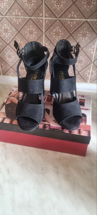 Басаножки на каблуках