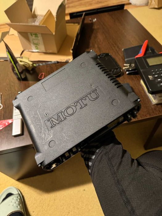 placa audio MOTU ultralite mk3 hybrid