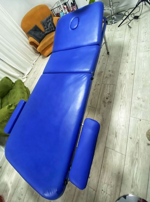 Vând pat cosmetica/gene/masaj plus scaun si lampa