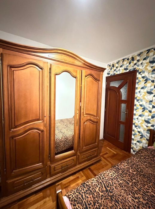De inchiriat 1 camera într-un ap cu 4 camere