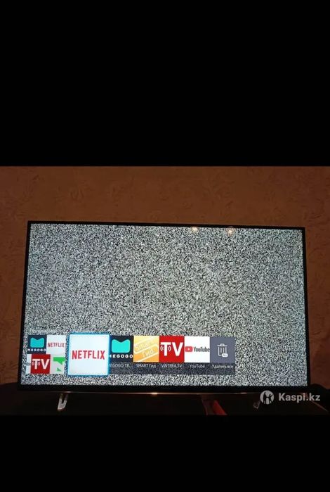 Smart телевизор Samsung 102см