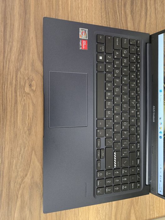 Продам ноутбук Asus VivoBook 15