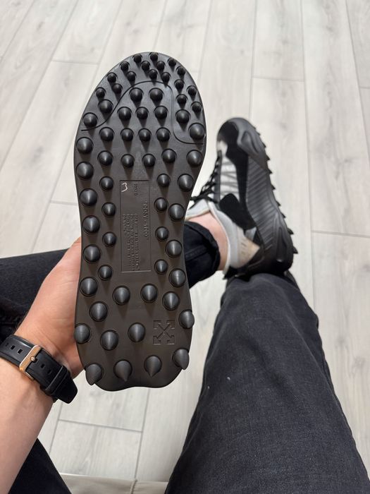Adidasi Barbati OFF White Negru & Gri!