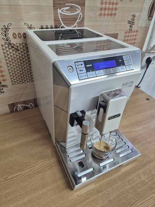 Expresor/Espressor Cafea DeLonghi Eletta