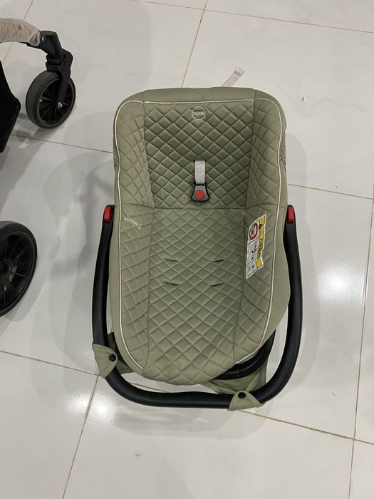 Коляска с автокреслом